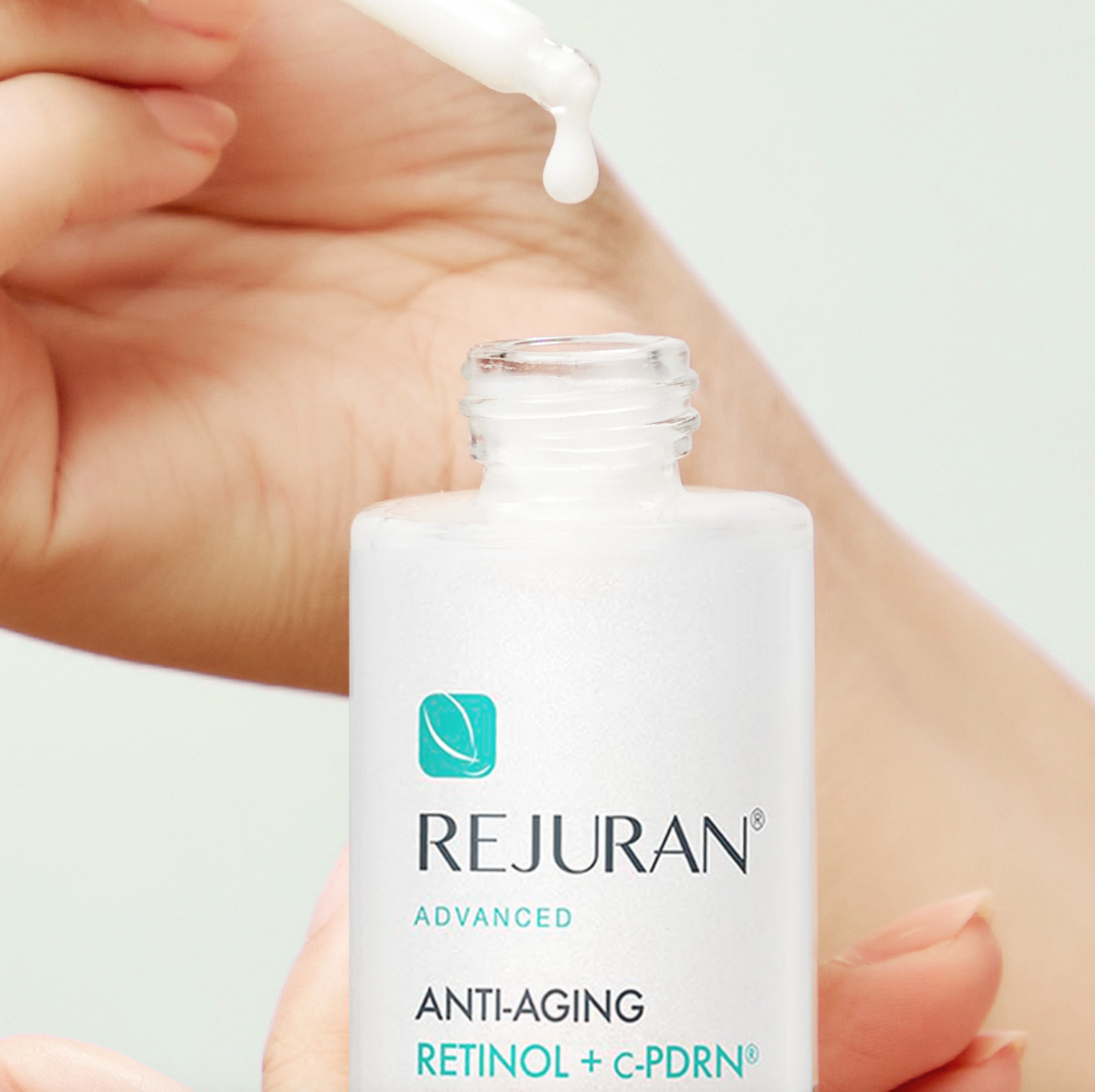 REJURAN Pigment Corrector texture